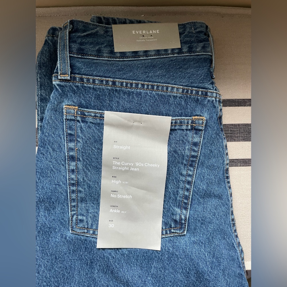 Everlane High Rise CURVY 90s Cheeky Jean (Size 30 - 26.5 inseam)